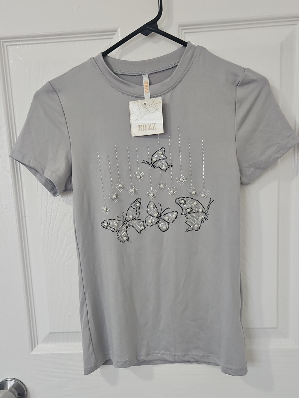 NWT BUZZ Gray Butterfly Rhinestone Faux Pearl Graphic Tee